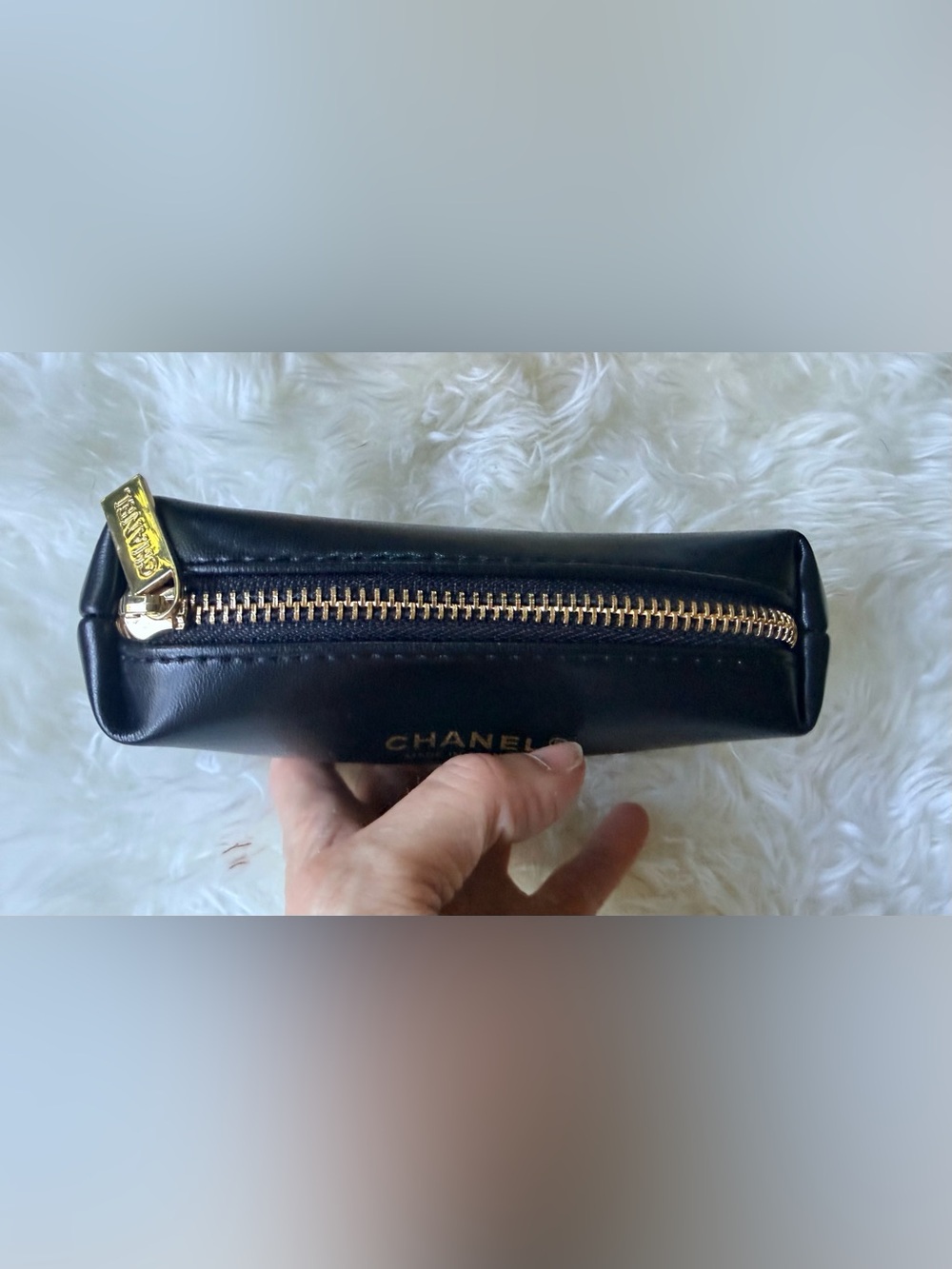 NEW Source Unknown Gold Cage Bag w Leather Branded Insert Box sealed w cellophan - Picture 12 of 16